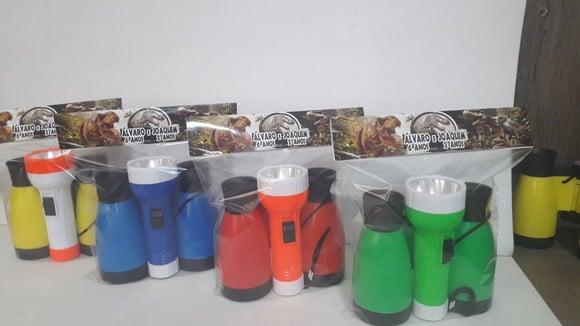Kit Binoculo e Lanterna Tema Dinossauro