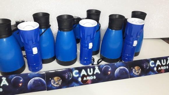 Kit Binoculo e Lanterna Tema Espaço