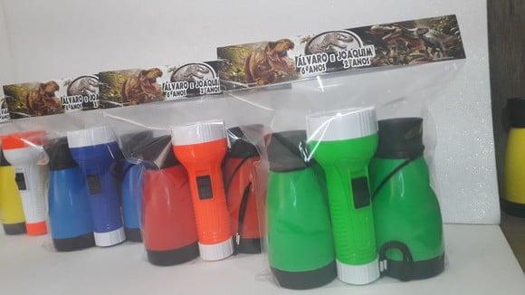 Kit Binoculo e Lanterna Tema Dinossauro