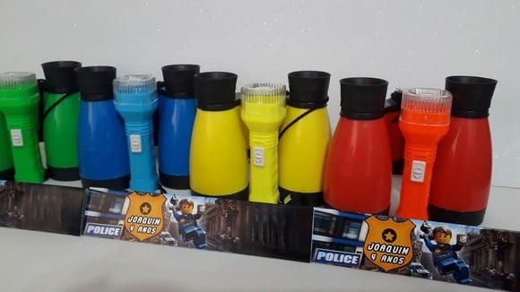 Kit Binoculo e Lanterna Tema Lego Policial