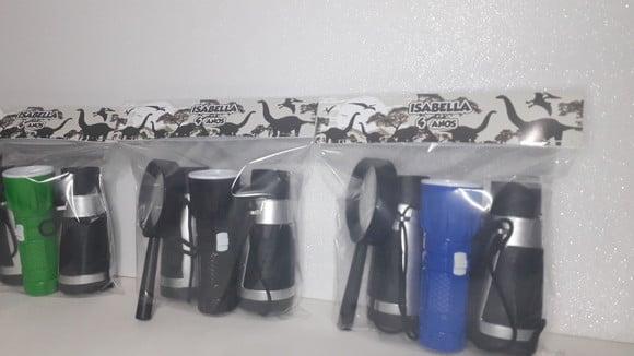Kit Binoculo Prata + Lanterna + Lupa Tema Dinossauro