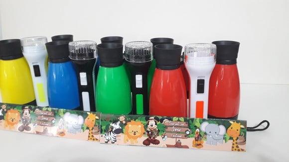 Kit Binoculo Zoom 4 Vezes e Lanterna Mickey Safari