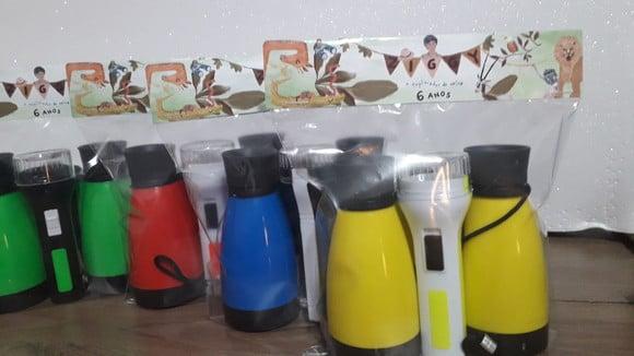 Kit Binoculo Zoom 4 Vezes e Lanterna Selva Vintage