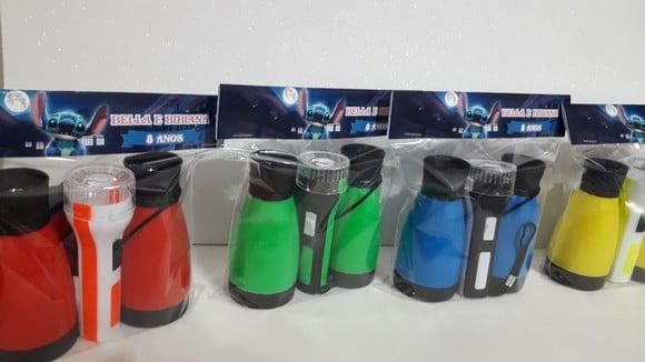 Kit Binoculo Zoom 4 Vezes e Lanterna Tema Stitch