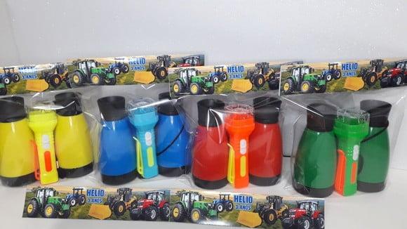 Kit Binoculo Zoom 4 Vezes e Lanterna Tema Trator