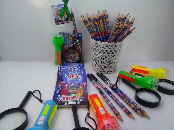 Kit Bloquinho + Mini Lápis + Lanterna + Lupa Detetives