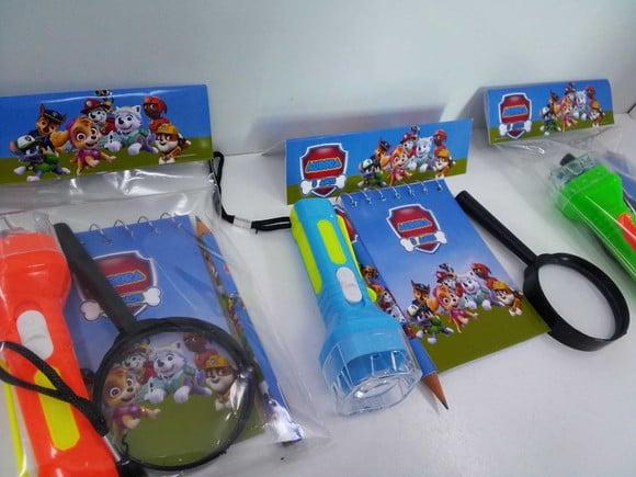 Kit Bloquinho + Mini Lápis + Lanterna + Lupa Patrulha Canina