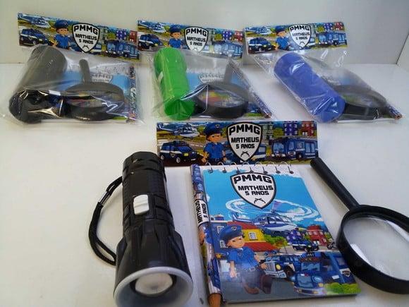 Kit Bloquinho + Mini Lápis + Lanterna + Lupa Tema Policial