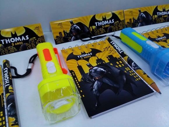 Kit Bloquinho + Mini Lápis + Lanterna Tema Roblox