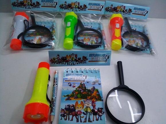 Kit Bloquinho + Mini Lápis+lanterna+lupa Detetive Labrador