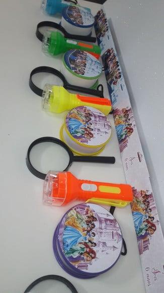 Kit Copo Retratil + Mini Lanterna + Lupa Qualquer Tema