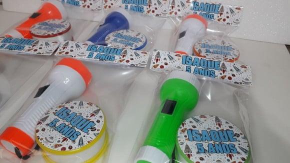 Kit Copo Retratil + Mini Lanterna Astronauta
