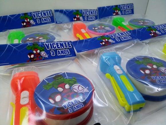 Kit Copo Retratil + Mini Lanterna Homem Aranha e Seus Amigos