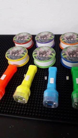 Kit Copo Retratil + Mini Lanterna Personalizado Dinossauro
