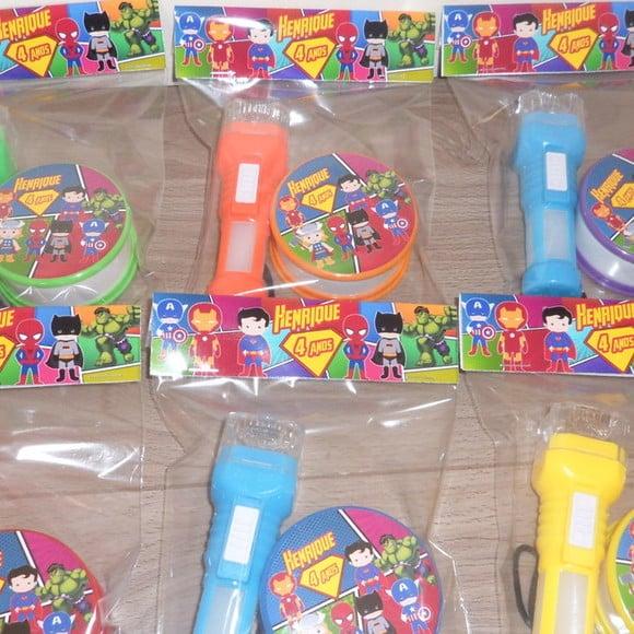 Kit Copo Retratil + Mini Lanterna Personalizado Vingadores
