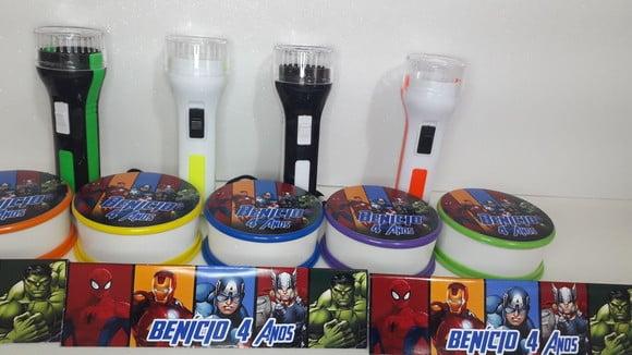 Kit Copo Retratil + Mini Lanterna Personalizado Vingadores