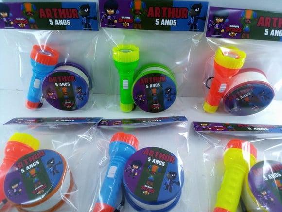 Kit Copo Retratil + Mini Lanterna Tema Brawl Stars