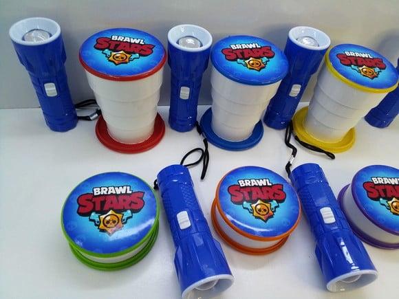 Kit Copo Retratil + Mini Lanterna Tema Brawl Stars