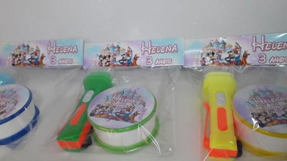 Kit Copo Retratil + Mini Lanterna Tema Turma do Mickey