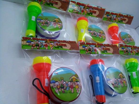 Kit Copo Retratil + Mini Lanterna Turma da Monica