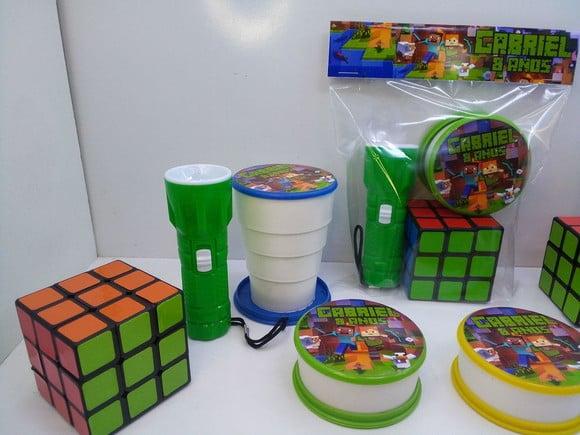 Kit Cubo Mágico + Copo Retrátil + Lanterna Tema Minecraft