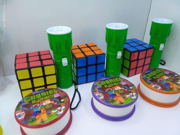 Kit Cubo Mágico + Copo Retrátil + Lanterna Tema Minecraft