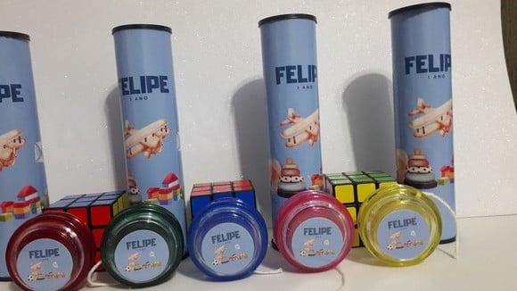 Kit Cubo Magico + Pega Vareta + Ioiô Tema Brinquedos Antigos