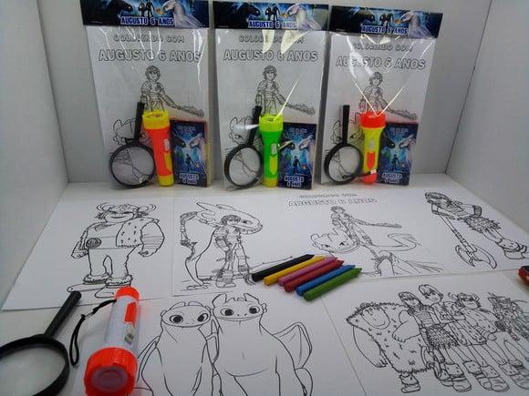 Kit de Desenhos para Colorir + Giz de Cera + Lanterna + Lupa