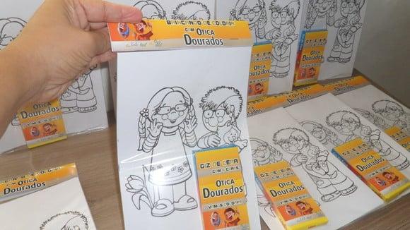 Kit de Desenhos para Colorir com Giz de Brindes para Empresa