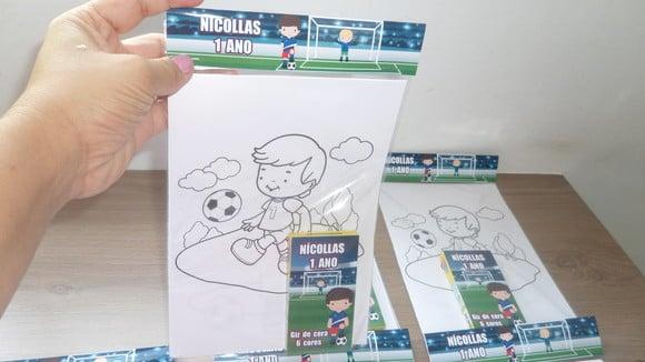 Kit de Desenhos para Colorir com Giz de Cera Futebol