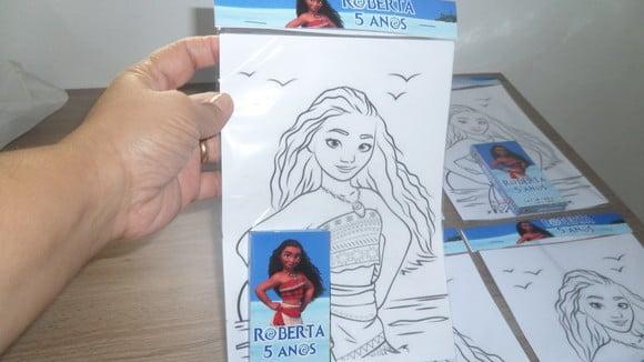 Kit de Desenhos para Colorir com Giz de Cera Tema Moana
