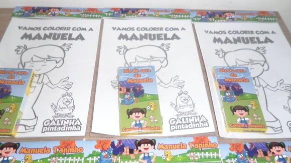 Kit de Desenhos para Colorir com Giz Galinha Pintadinha