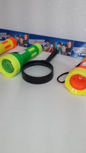 Kit Detetive Lanterna e Lupa Personalizado