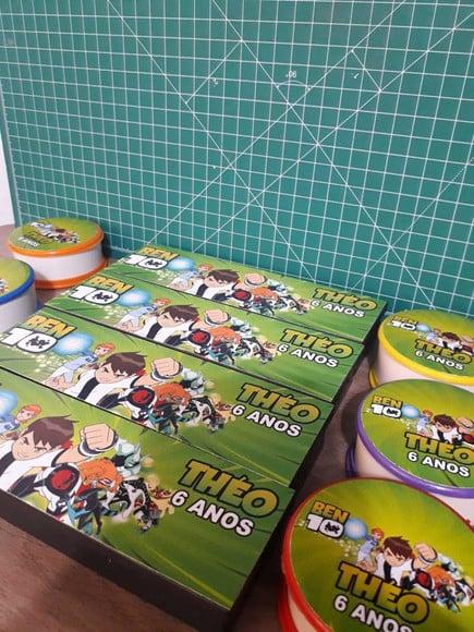 Kit Domino + Copo Retrátil + Lanterna Tema Ben 10