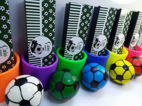 Kit Domino +mola Maluca+ Mini Bola Tema Futebol