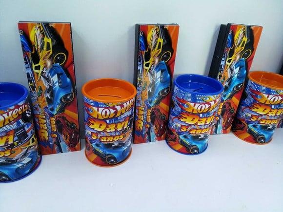 Kit Domino e Cofre Tema Hot Wheels