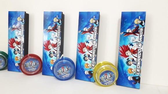 Kit Domino e Ioio Personalizado Tema Beyblade