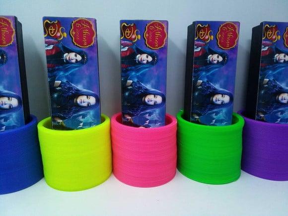 Kit Domino e Mola Maluca Tema Descendentes