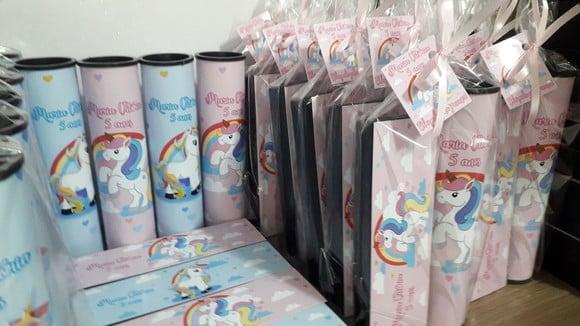 Kit Domino e Pega Varetas Personalizado Unicornio