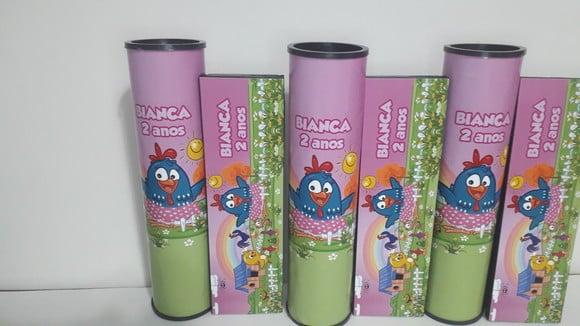 Kit Domino e Pega Varetas Tema Galinha Pintadinha