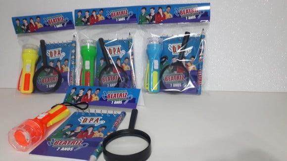 Kit Dpa Bloquinho + Mini Lápis + Lanterna + Lupa