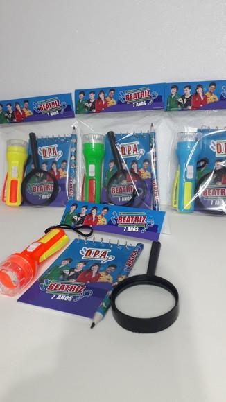 Kit Dpa Bloquinho + Mini Lápis + Lanterna + Lupa