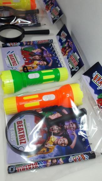 Kit Dpa Bloquinho + Mini Lápis + Lanterna + Lupa