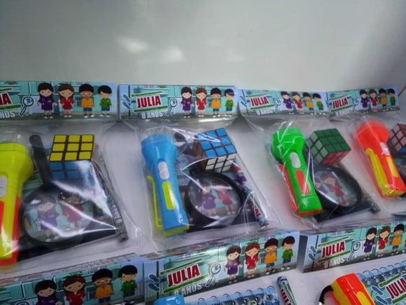 Kit Dpa Bloquinho + Mini Lápis + Lanterna + Lupa + Mini Cubo