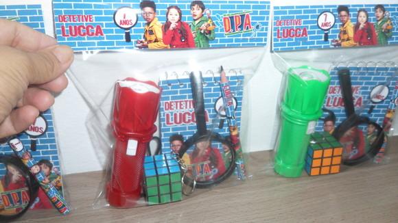 Kit Dpa Bloquinho + Mini Lápis + Lanterna + Lupa + Mini Cubo
