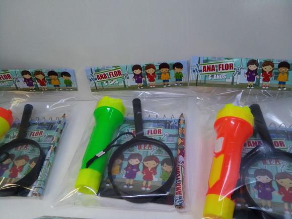 Kit Dpa Bloquinho+mini Lápis+lanterna+lupa