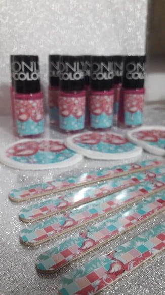 Kit Esmalte + Lixa + Algodão Redobdo Tema Flamingo