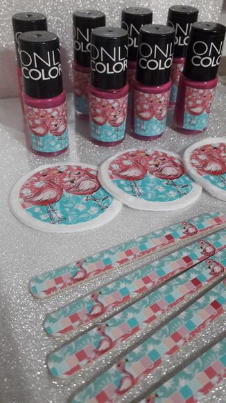 Kit Esmalte + Lixa + Algodão Redobdo Tema Flamingo
