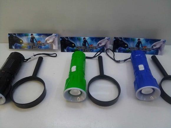 Kit Lanterna e Lupa Tema Como Treinar Seu Dragão