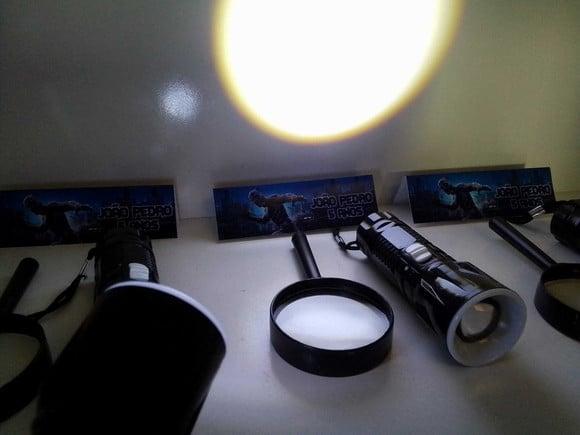 Kit Lanterna e Lupa Tema Pantera Negra